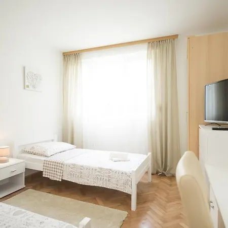 Hanna Apartment *