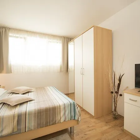Hanna Apartment *